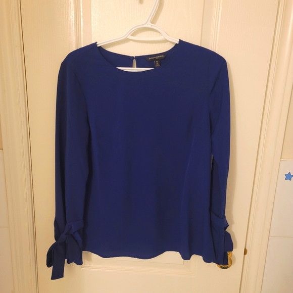 Banana Republic Navy Chiffon Top with Bow Detail - Picture 2 of 5